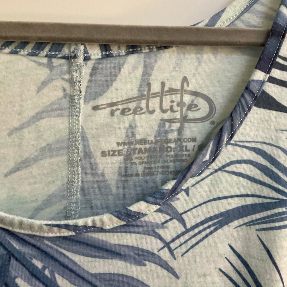 Reel Life Tanktop - Picture 5 of 6